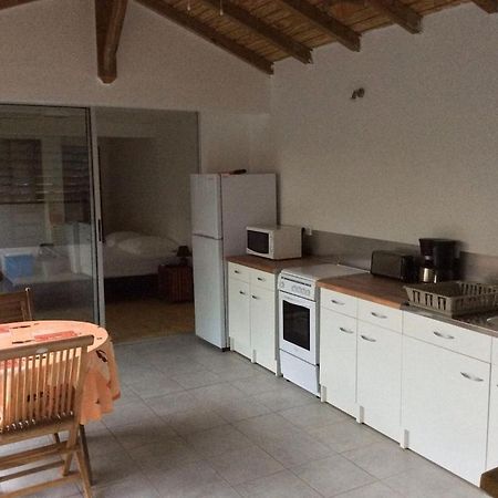 Confortable T1 Le Gosier, Wi-Fi, Piscine Dans Gite Le Gosier  Exterior foto