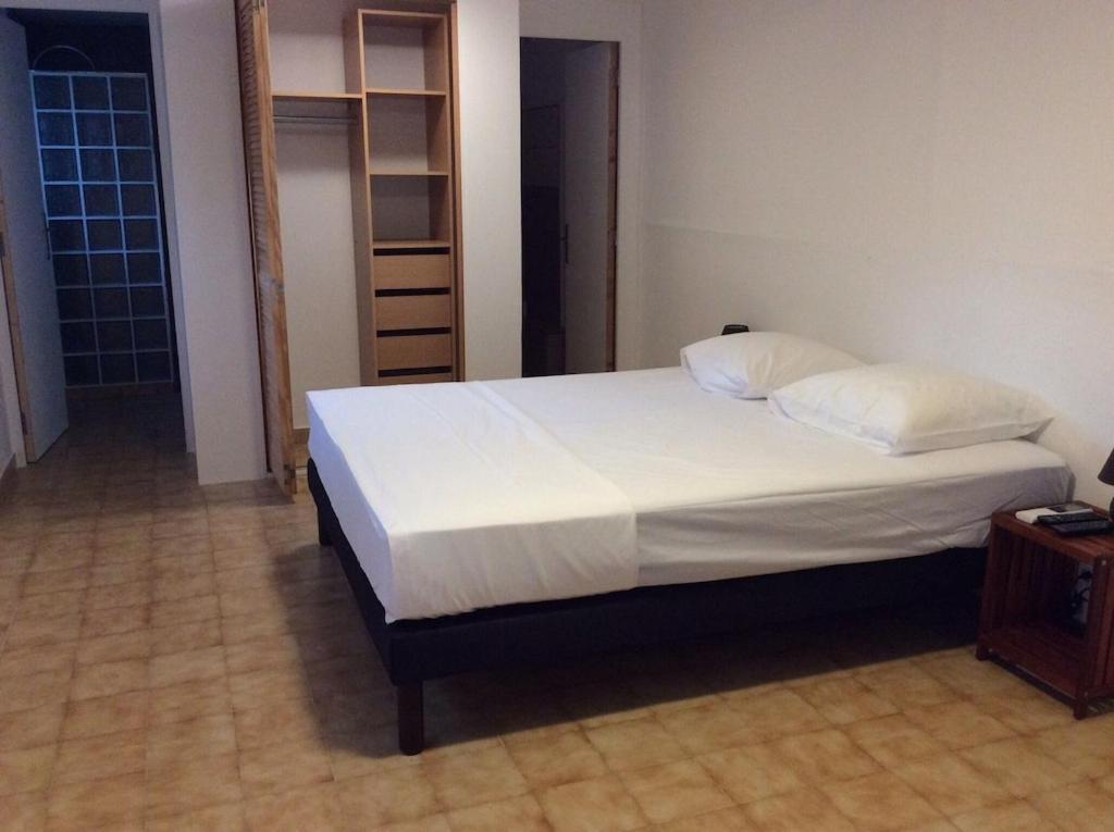 Confortable T1 Le Gosier, Wi-Fi, Piscine Dans Gite Le Gosier  Exterior foto